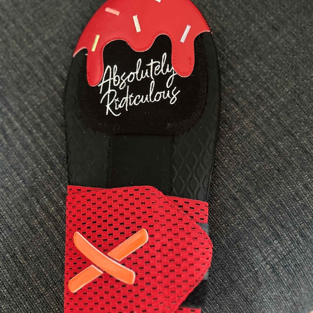 Absolutely Ridiculous Sliding Mitt